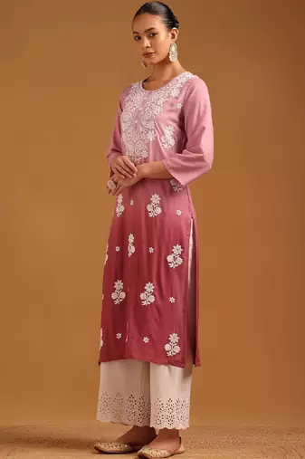 Women embroidered chikankari kurta