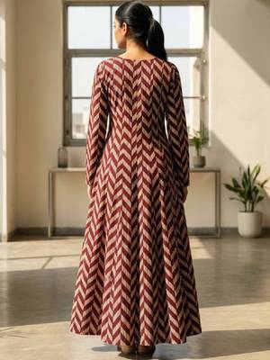Women chevron printed anarkali kurta 2