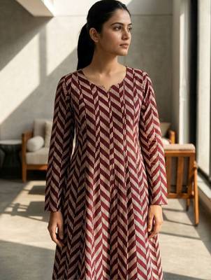 Women chevron printed anarkali kurta 3