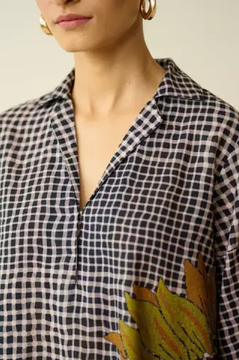 Women charcoal checked thread work cotton kurta