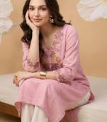 Women floral embroidered thread work floral kurta