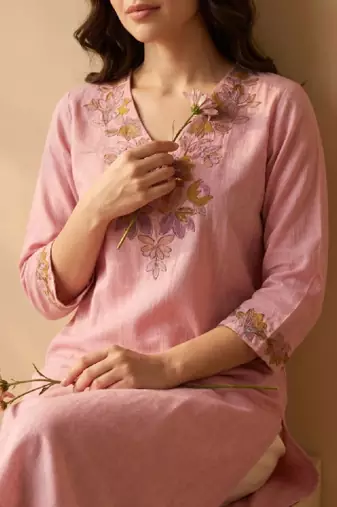 Women floral embroidered thread work floral kurta