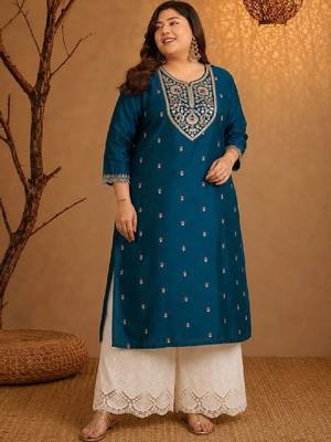 Women embroidered thread work kurta 2