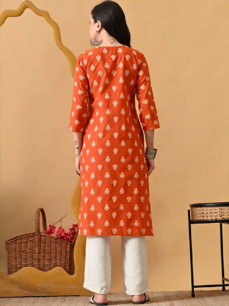 Women embroidered thread work kurta