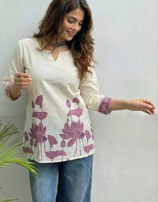 Women floral printed kurta 1