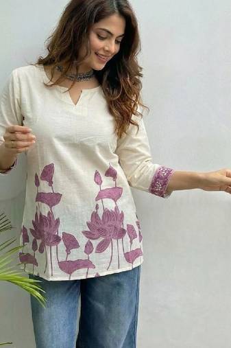 Women floral printed kurta