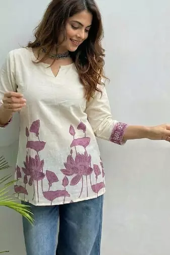 Women floral printed kurta