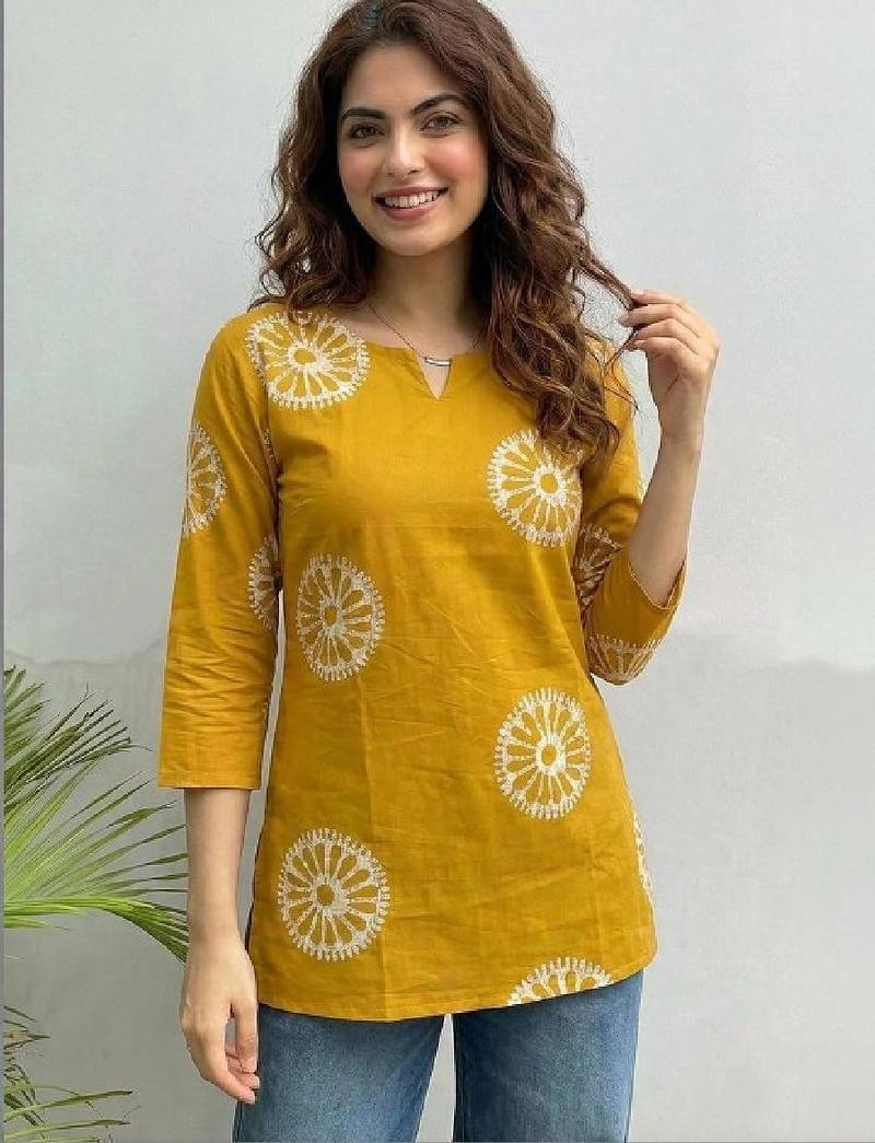 Women ethnic motifs printed kurta