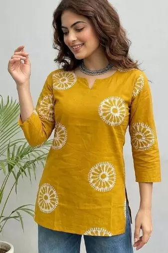 Women ethnic motifs printed kurta