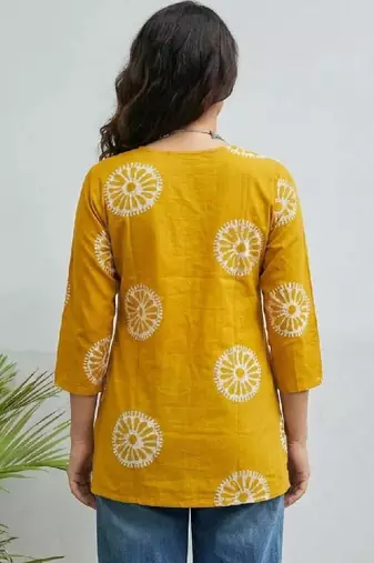 Women ethnic motifs printed kurta