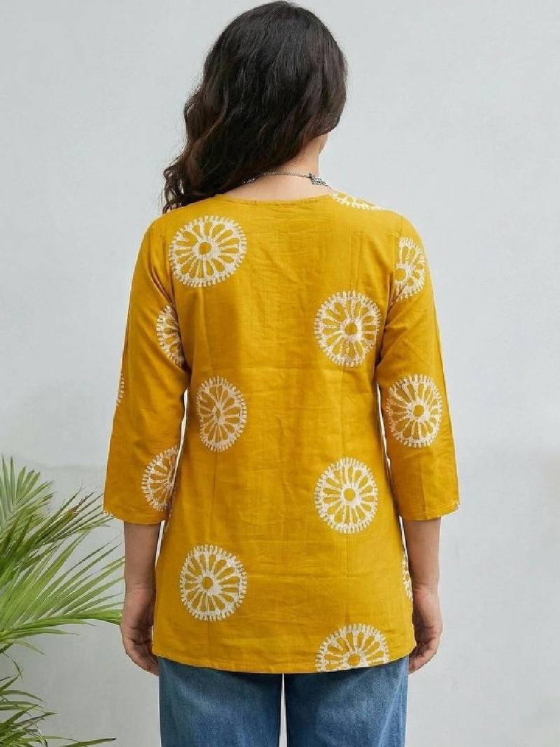 Women ethnic motifs printed kurta