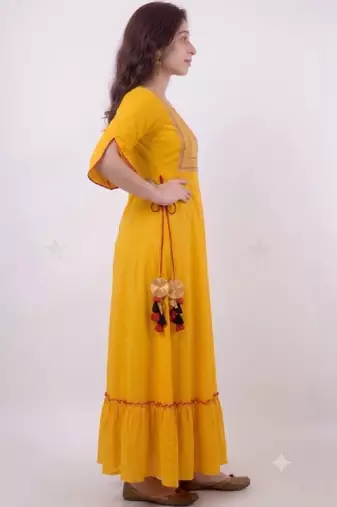 Women ethnic motifs embroidered thread work anarkali kurta