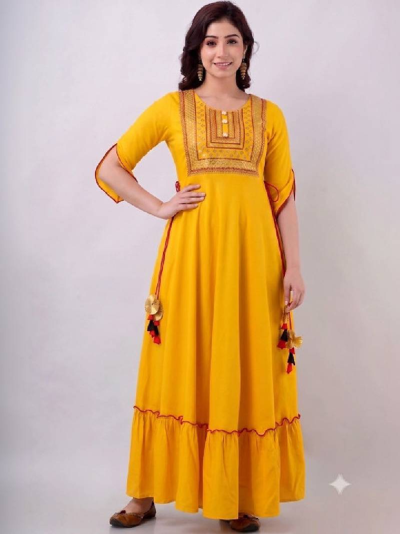 Women ethnic motifs embroidered thread work anarkali kurta
