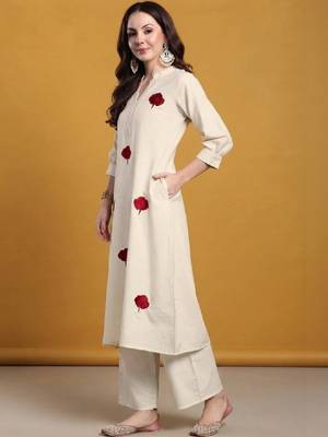 Women floral embroidered thread work floral kurta 3