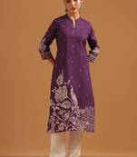 Women ethnic motifs printed indie prints kurta