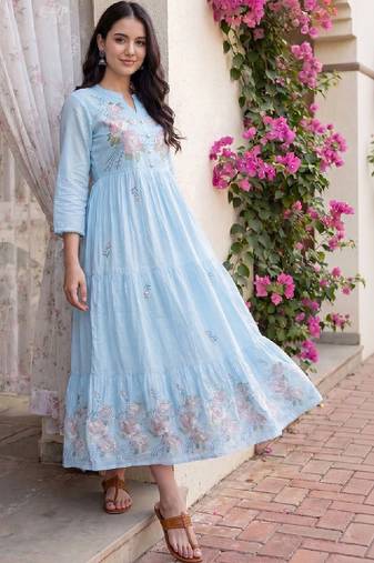 Women floral embroidered thread work floral anarkali kurta