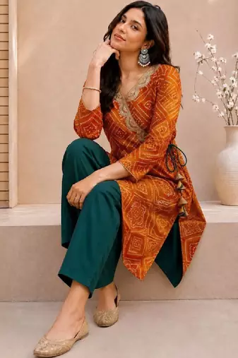 Women bandhani printed thread work kurta