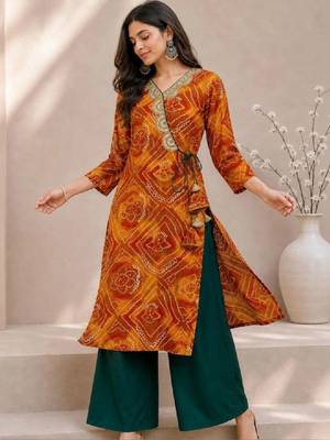 Women bandhani printed thread work kurta 2