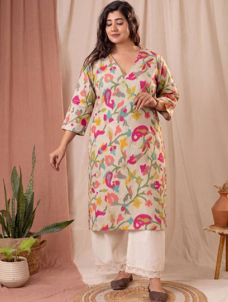 Women floral printed floral kurta