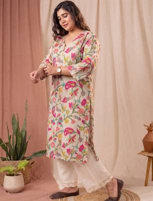 Women floral printed floral kurta 2
