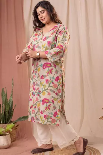 Women floral printed floral kurta