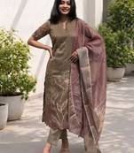 Women floral printed keyhole neck floral chanderi silk kurta