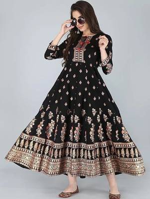 Women ethnic motifs printed anarkali kurta 3