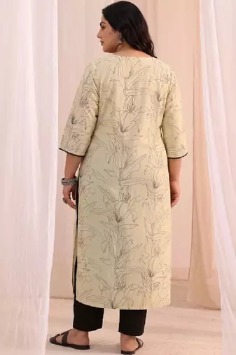Women floral printed floral kurta