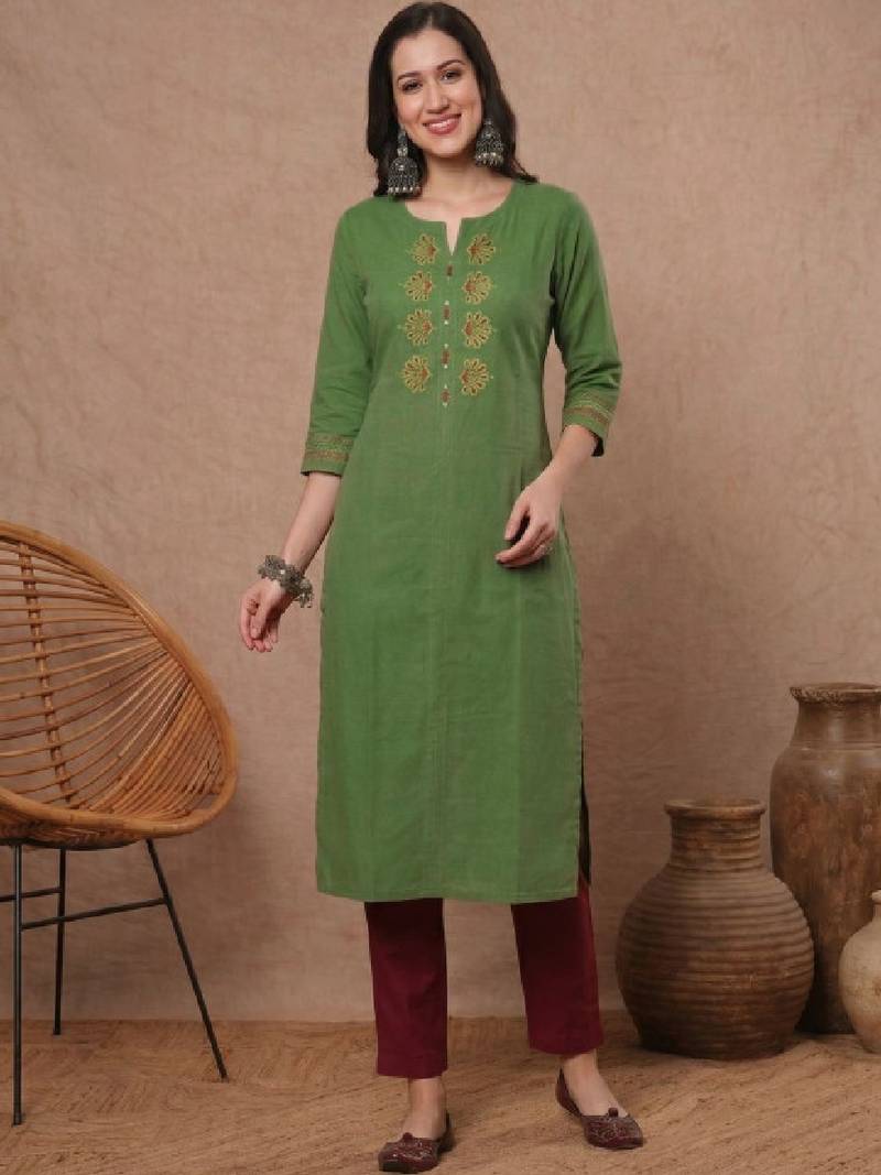 Women embroidered thread work kurta