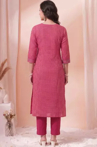 Women checked floral kurta