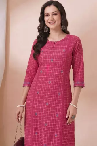 Women checked floral kurta