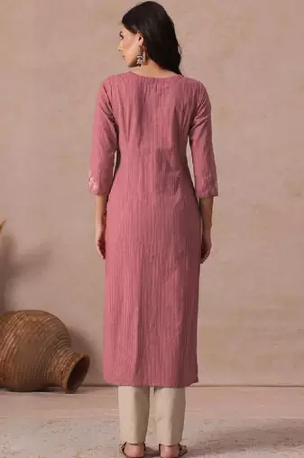Women straight fit cotton kurta with cordwork floral embroidery on yoke sleeves.