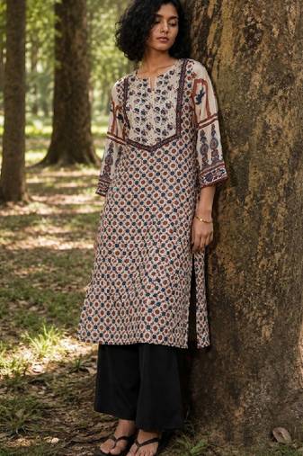Women ethnic motifs printed indie prints kurta