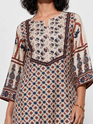 Women ethnic motifs printed indie prints kurta 4