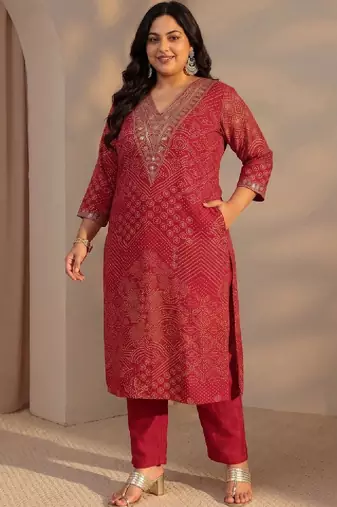 Women ethnic motifs printed thread work kurta