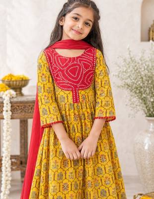 Girls yellow flare suit set 2