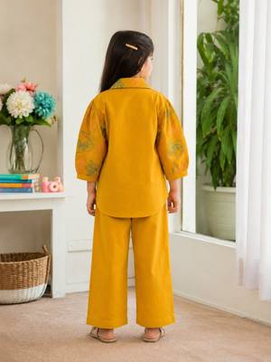 Girls mustard co-ord set 4