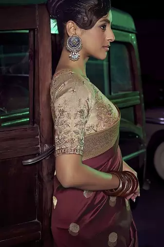 maroon viscose silk blend with 3d weaved pallu festival wear saree
