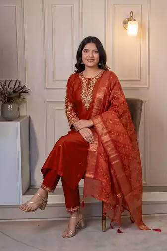 ORANGE MULIT THRADE EMBRODEIRY WORK FABRIC COTTON BLEND WOMEN KURTI 3PCS SET