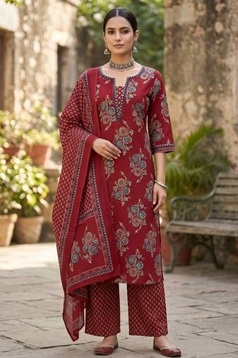 Maroon floral printed straight kurta set for women