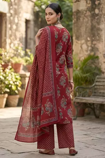 Maroon floral printed straight kurta set for women