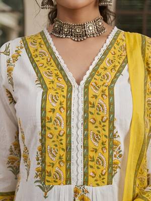 White floral printed anarkali kurta set for women 3