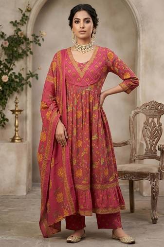 Pink floral printed anarkali kurta set for women