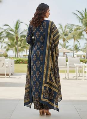 Navy blue floral printed straight kurta set for women 2