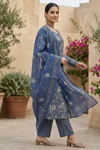 Blue floral printed straight kurta set for women