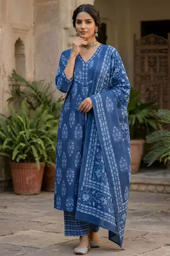 Blue floral printed straight kurta set for women