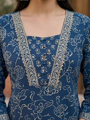 Navy blue floral printed straight kurta set for women 4