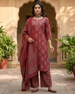 Maroon floral printed straight kurta set for women 1