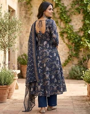 Blue floral printed anarkali kurta set for women 2