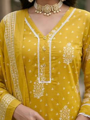 Yellow floral printed straight kurta set for women 4